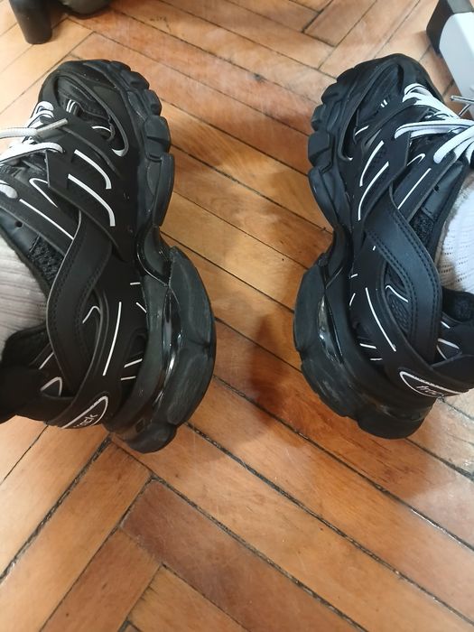 Balenciaga Tracks White Laces