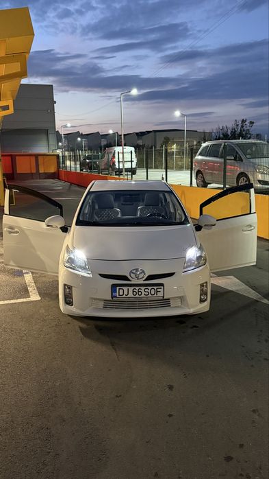 Toyota Prius Hybrid