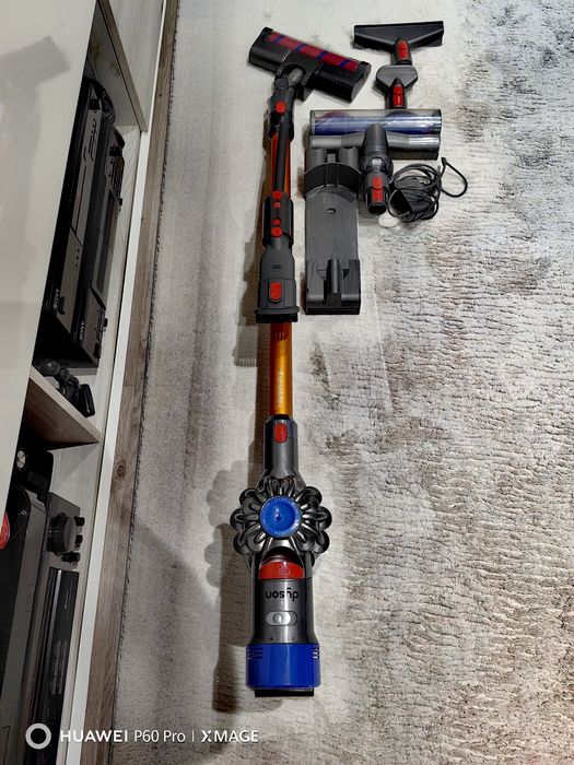 Aspirator Dyson v8 absolut