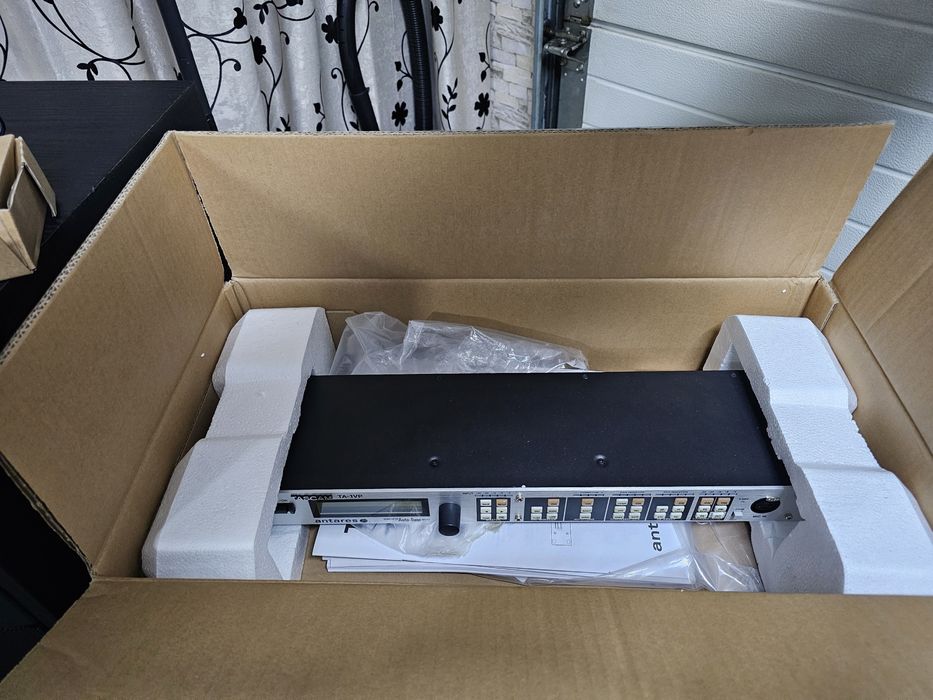 Tascam ta-1vp procesor voce NOU