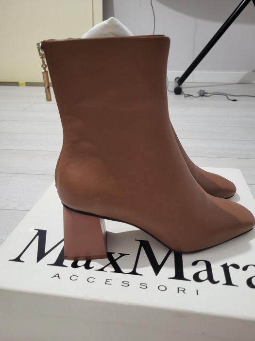 Продам новые ботинки бренда Max mara