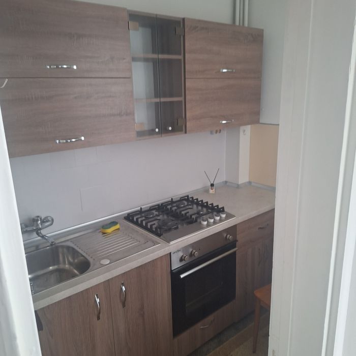 Garsonieră de închiriat