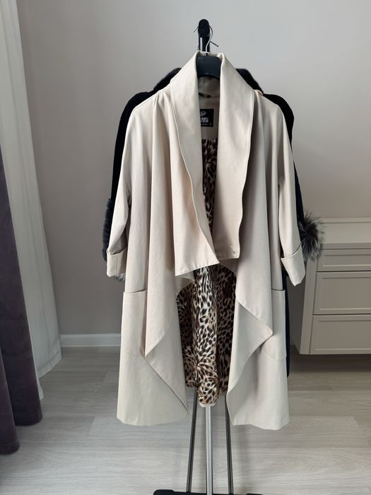 Тренч бежевый б/у в хорошем сострянии