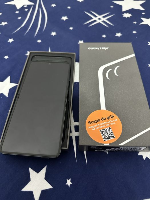 Samsung Galaxy Flip 7