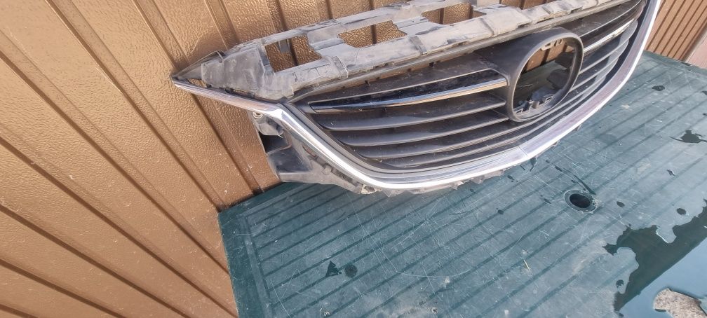 Grila radiator Mazda 6 2014