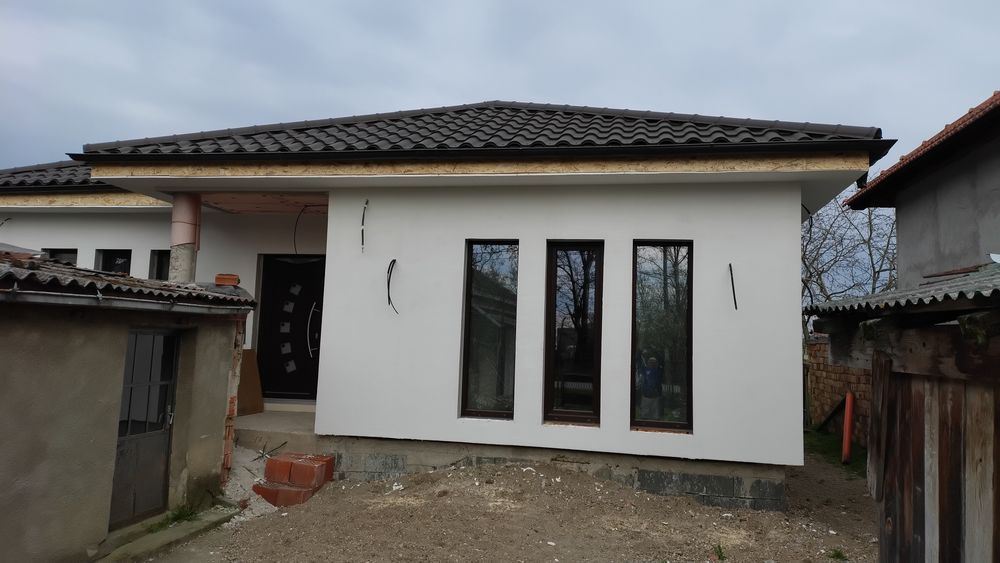 Finisaje interioare și exterioare