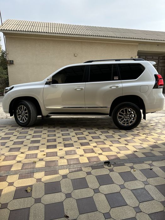 Tayota Prado 2.7l 2017
