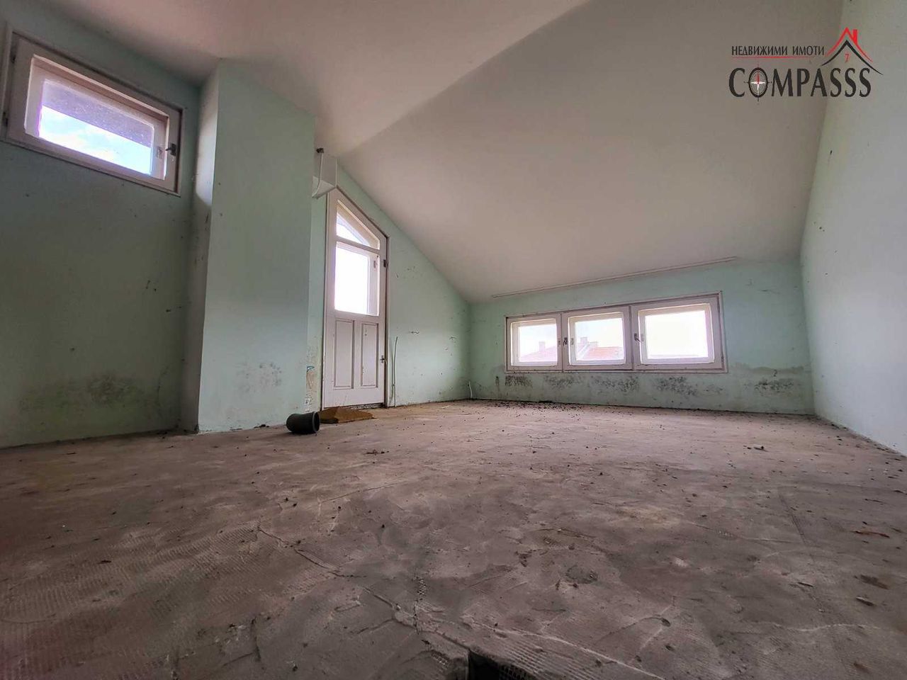 Продава се Къща в Добрич, Рилци - 323 кв.м за 648 €/кв.м - Снимка #14