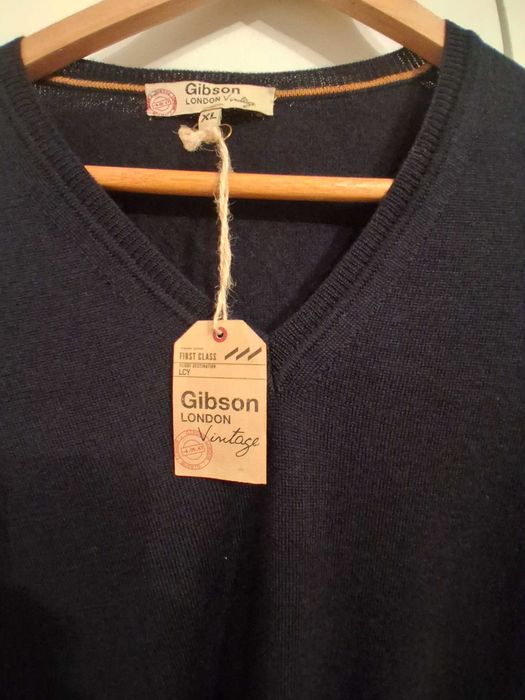 pulovere diesel si gibson