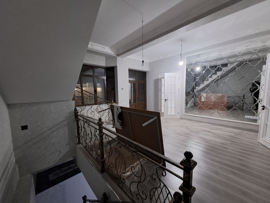 Uy sotiladi yashnobod tumani.hujjatlari kadastr bor