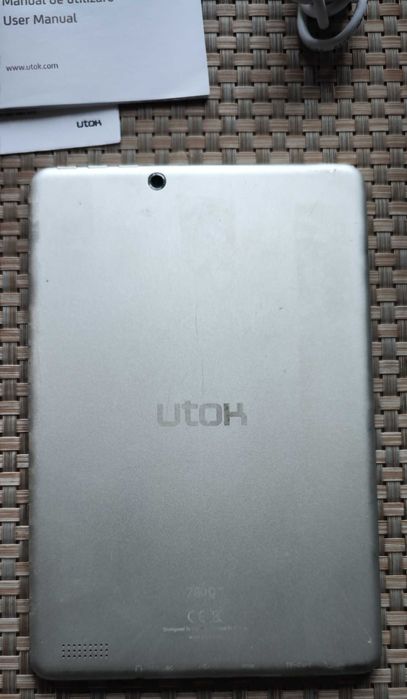 Tableta UTOK 780Q cu procesor Quad Core 1 Ghz, 7.85" IPS, 1GB DDR3,