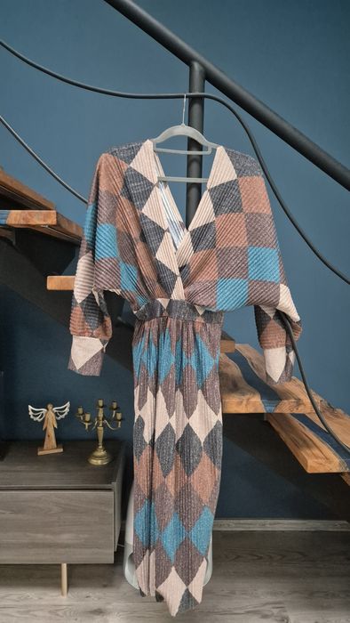 Рокля ромбове ,комбинация от свежи цветове