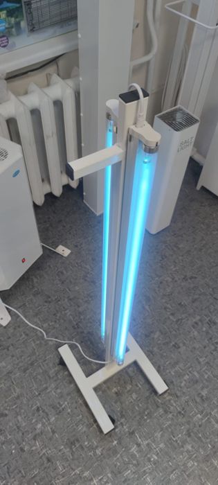 Облучатель передвижной на стойке кварцевая лампа