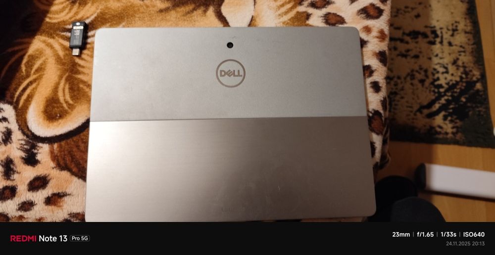 Tabletă cu tastatura și stylus Dell Latitude 7200