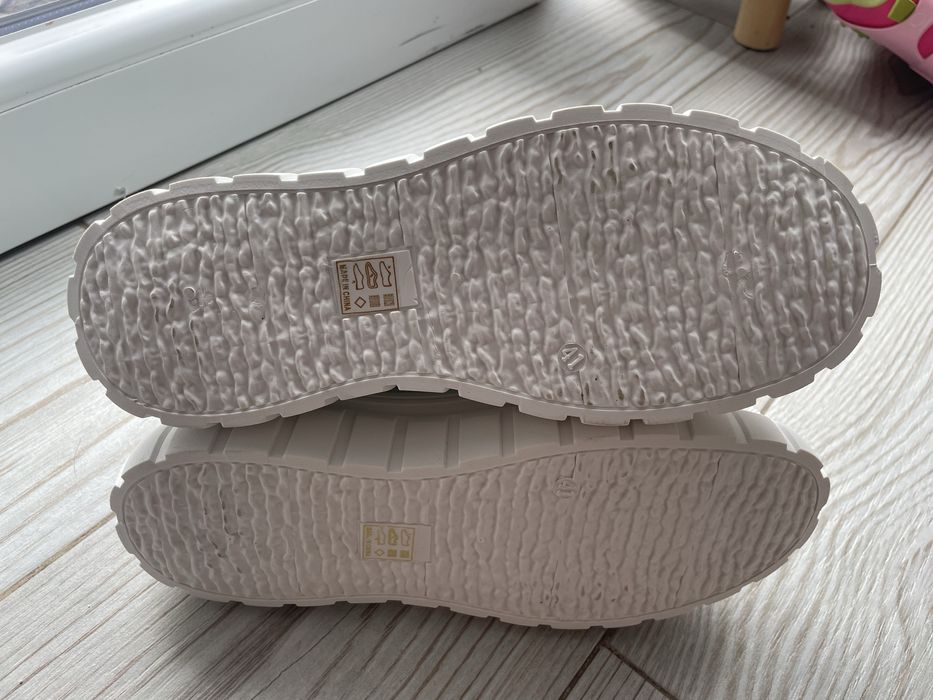 Tenesi inalti bascheti fete verzi marimea 41 noi