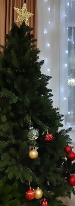 Продам ёлку высота 180 ,полностью литые ветки