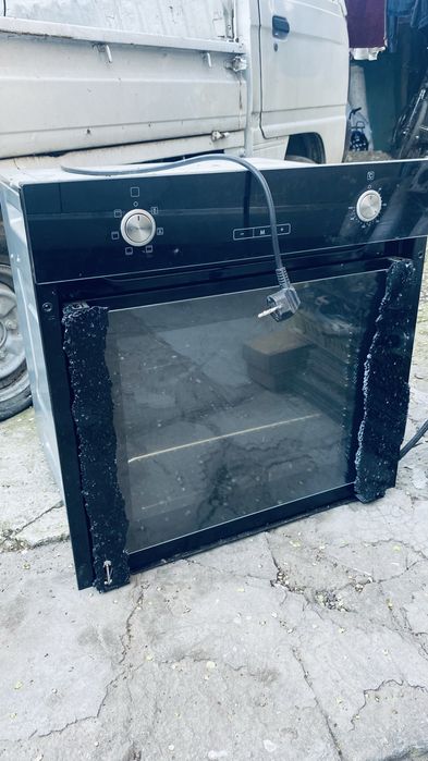 Духовая печь встроиная