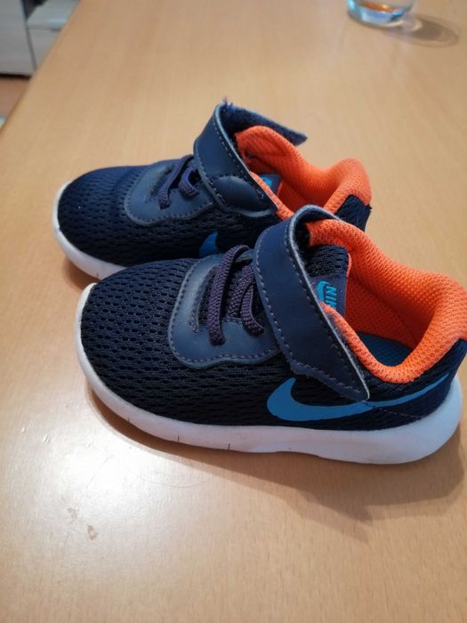 Маратонки Nike 21 номер