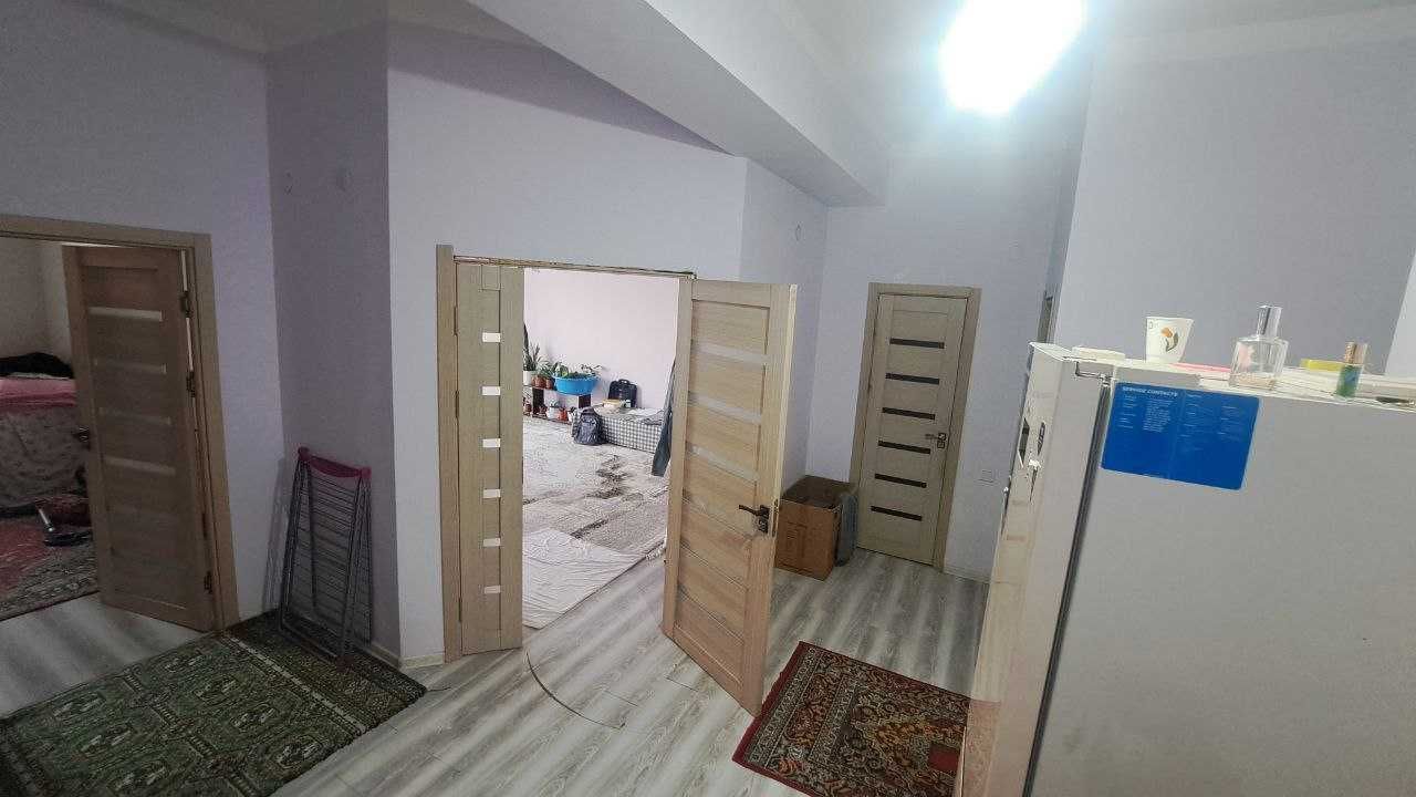 3 xonali uy yaxshi holatda sotiladi