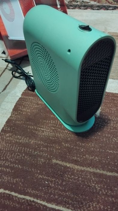 Se vinde ventilator cu rezistenta caldura.