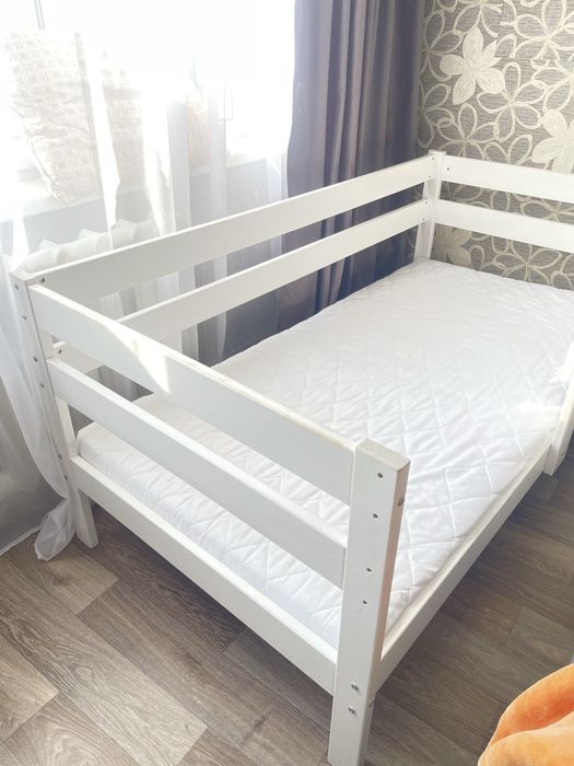 Продам кроватку