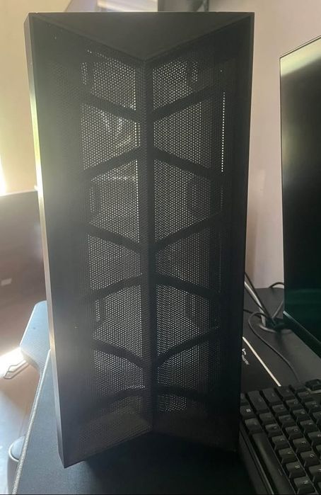 Геймърски компютър топ оферта