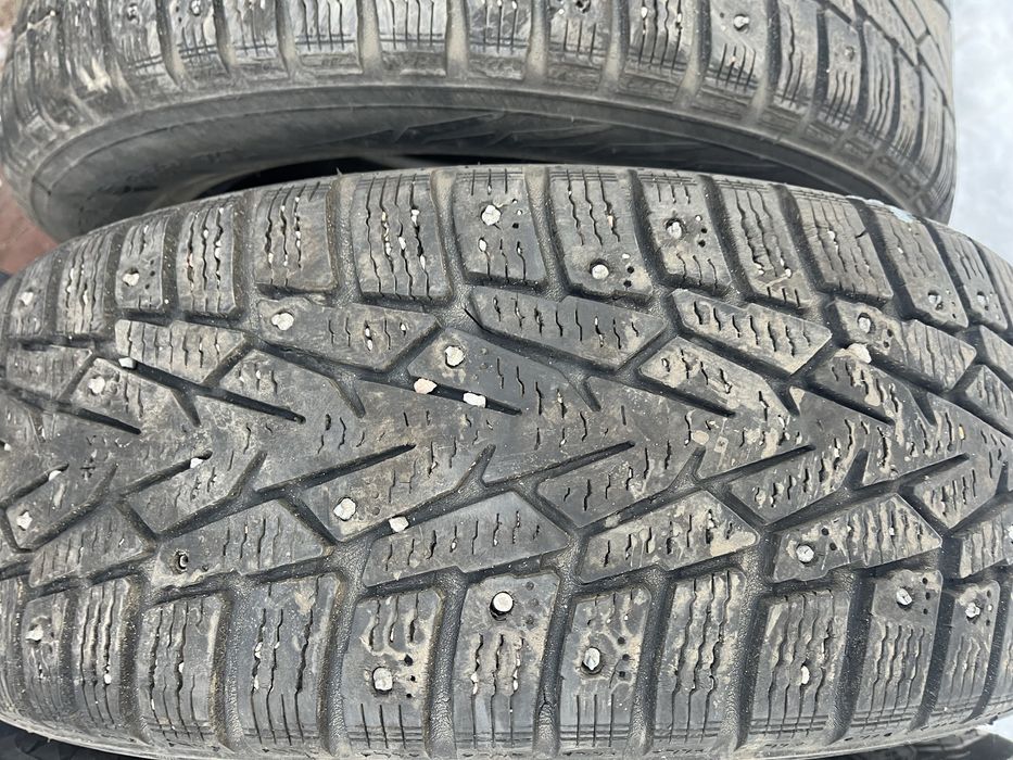 Шины зимние шипованные 195/65/15
