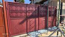 Poartă metalică, 4x2 m, tablă galvanizată, stare excelentă