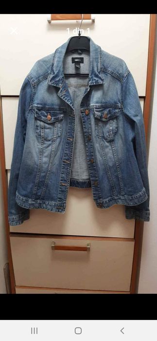 Vând doua geci moderne de blugi