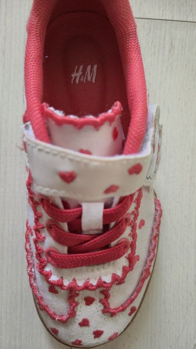 Incaltari marca  H&M