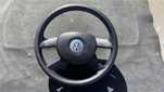 Кожен волан с еърбег VW Touran VW Golf 5