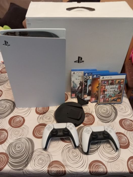 Плейстейшън  5 ..