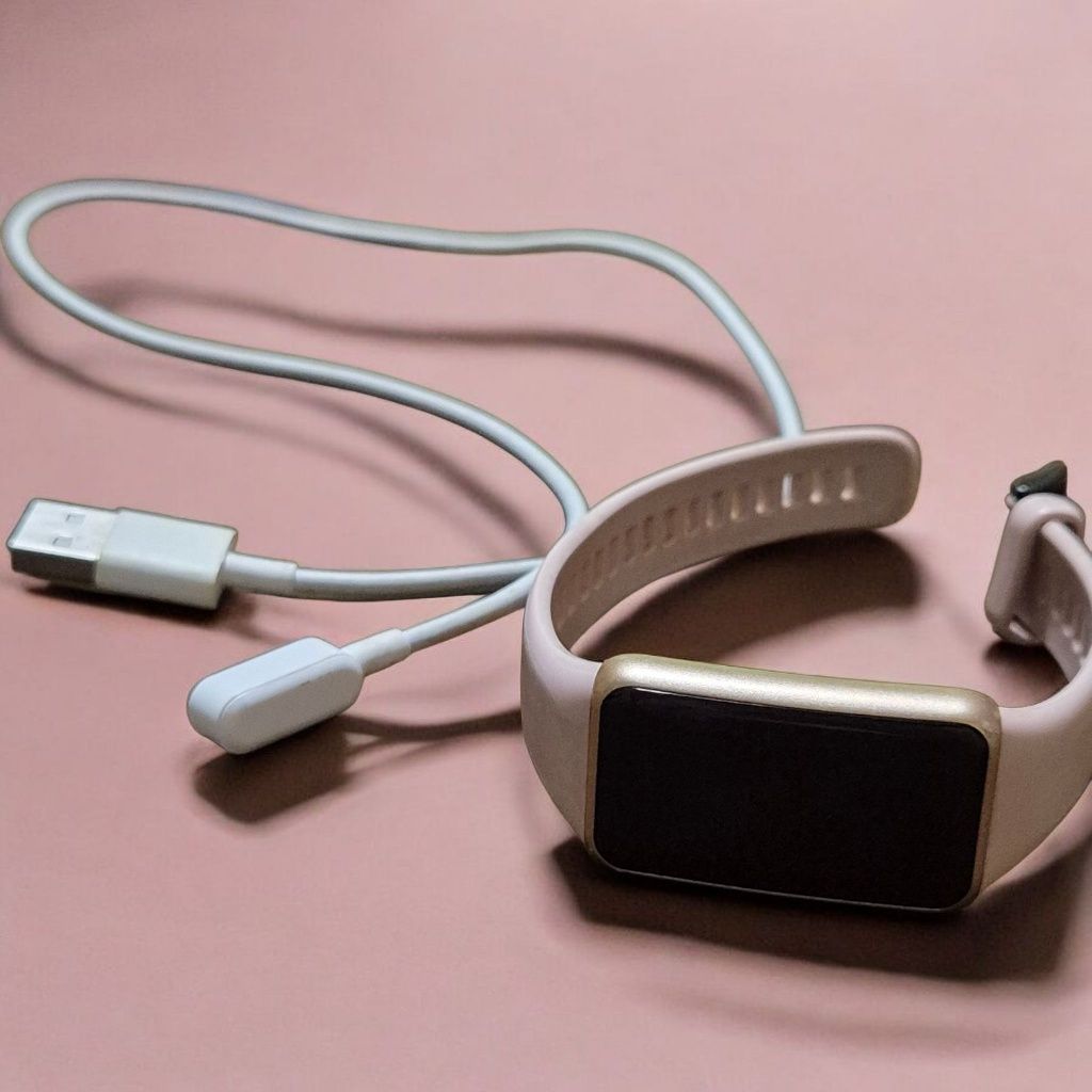 Фитнес гривна - Huawei Band 6