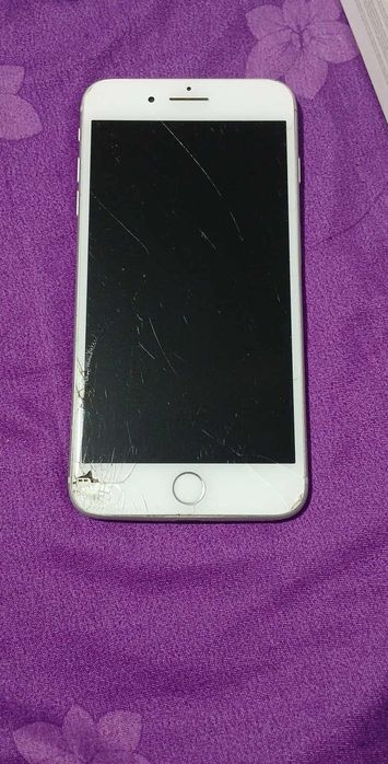 iPhone 8 plus 256 GB Baterie 77