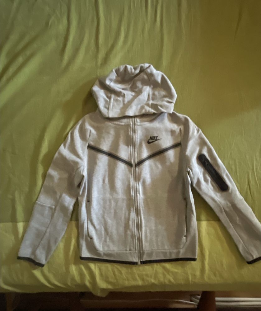 Nike tech fleece