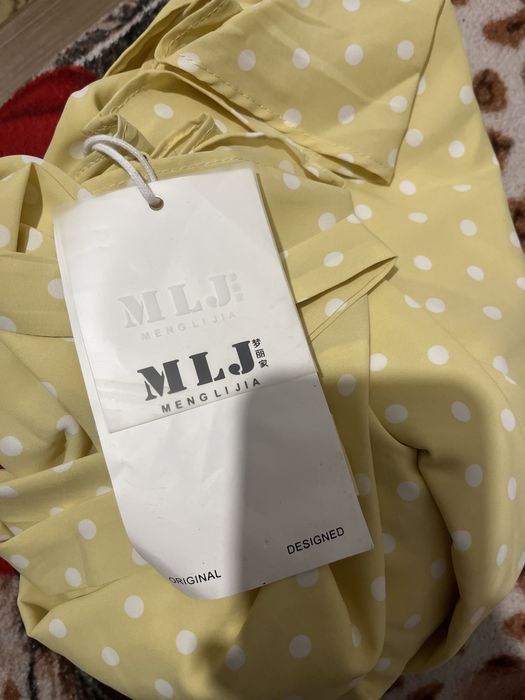 Продам платье новое