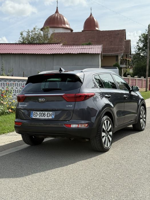 Vand Kia Sportage 2.0CRDI 4x4 2017 Piele Panoramic