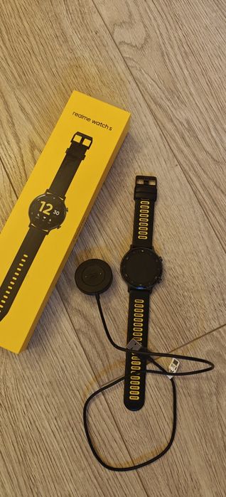 Смарт часовник Realme watch S