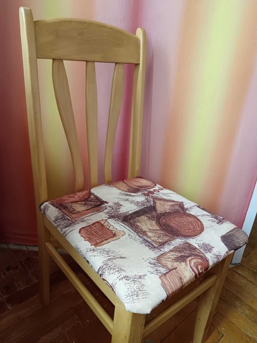 6 дървени масивни стола