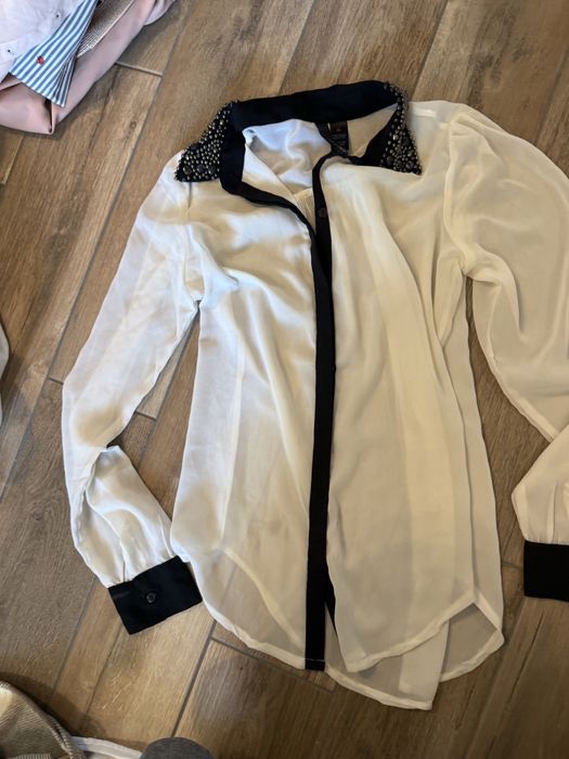 Голям лот от дрехи guess, adidas, under armor zara