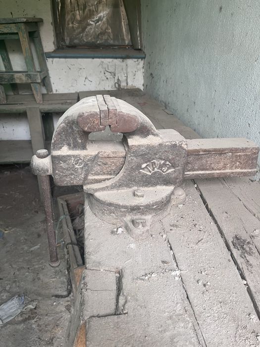 Тески рабочие самовывоз можно со столом