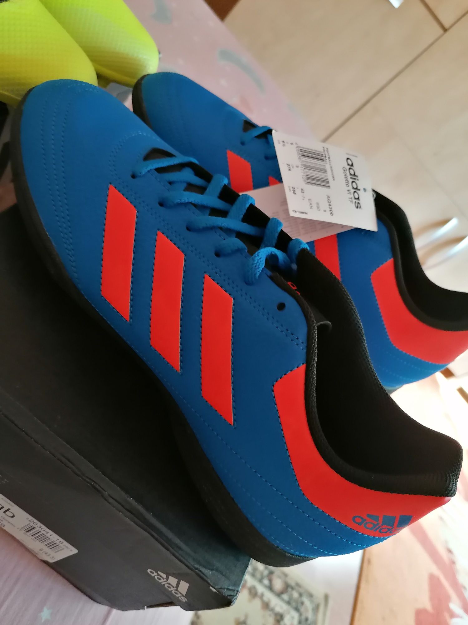 Adidași originali nr 43 si 38