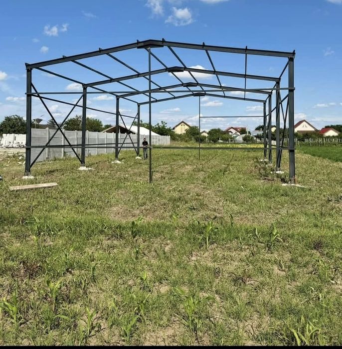 Vand hale și structuri metalice,  industriale și agricole