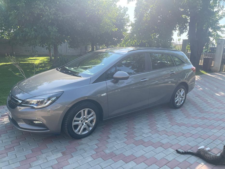 Opel Astra J de vanzare 1.6 diesel