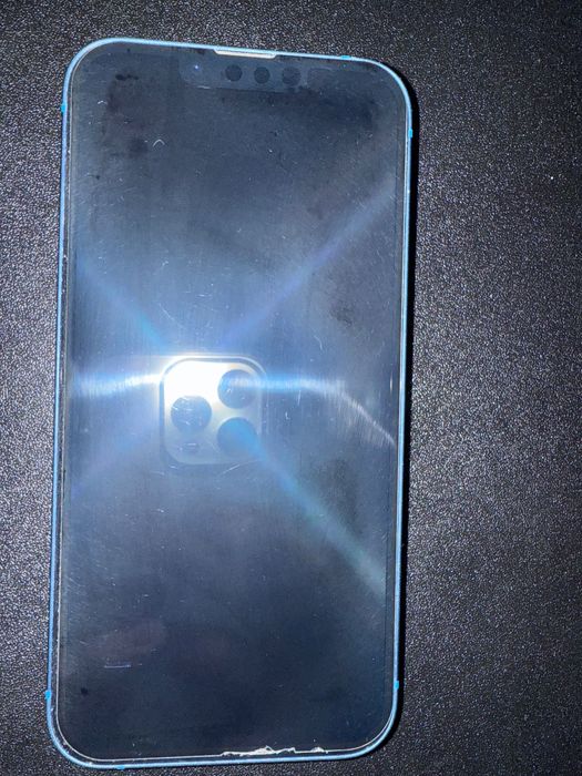 Iphone 13 simplu
