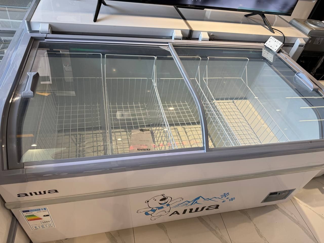 Морозилка aiwa 630L