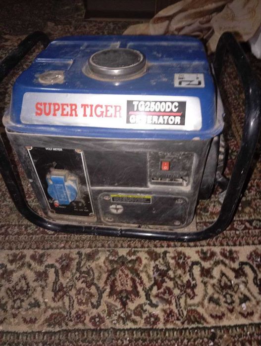 генератор тока маленький  б/у