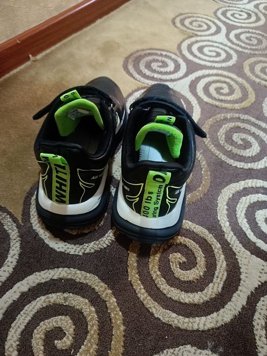 Кросовки 41 размер.