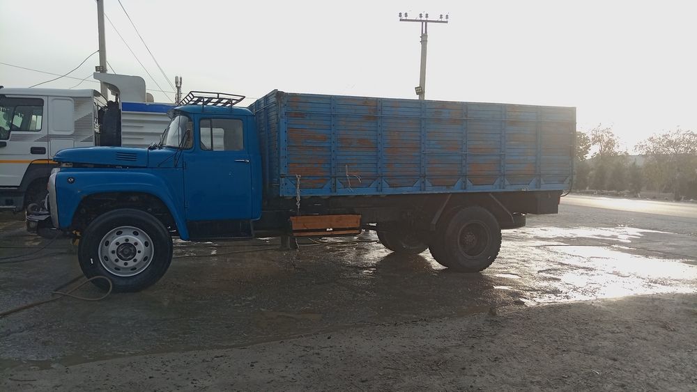 Zil  130G dilnamir. Sotiladi