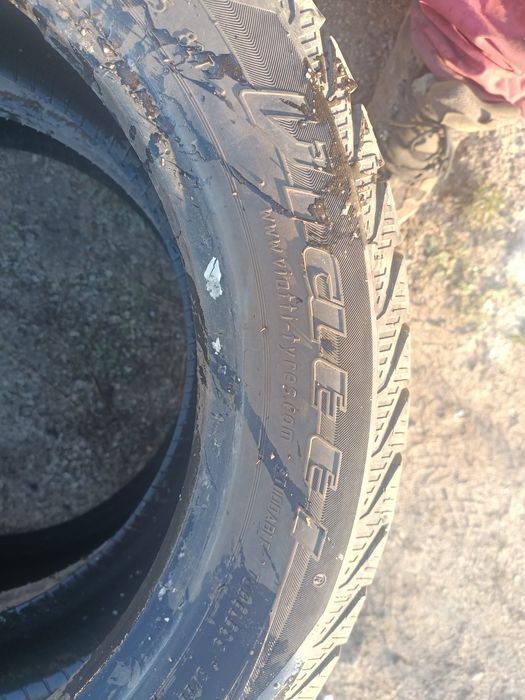 Продам зимние шины